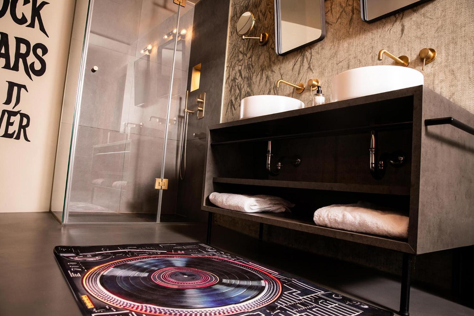 Jams Music Hotel